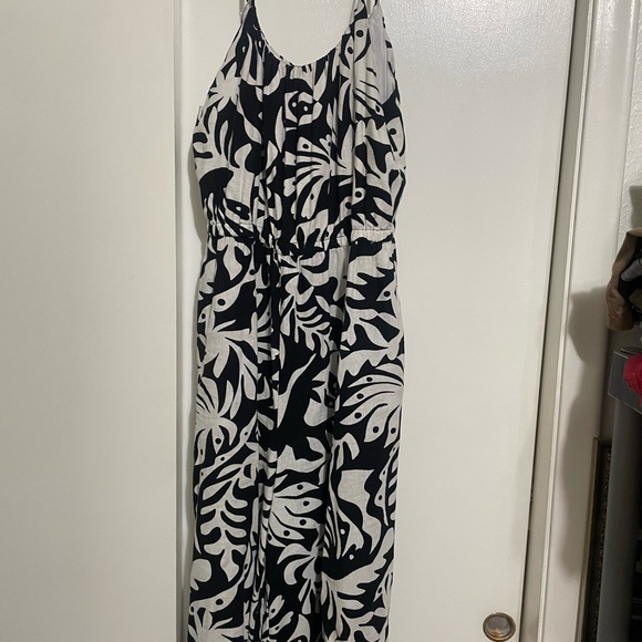 Rachel Zoe Monochrome Leaf Pattern Dress - Picture 1 of 3